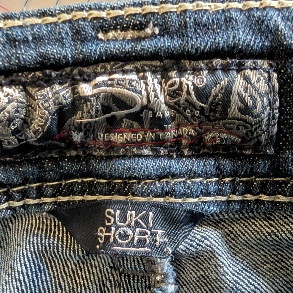 Silver Shorts Womens 29 Suki Dark Wash Stretch Denim Mid Bermuda Blue - Picture 3 of 5